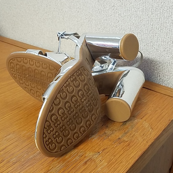 Gianni Bini Silver sandals - Picture 4 of 5